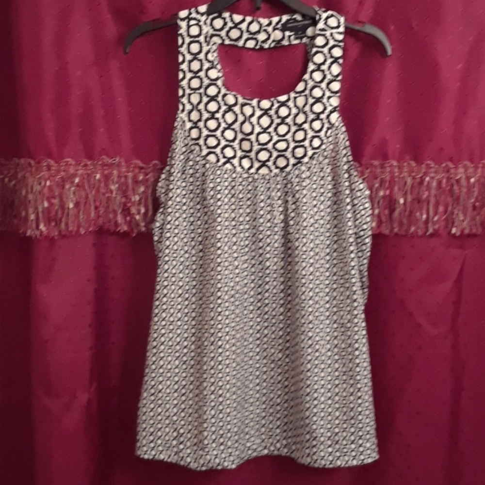 *SALE* BANANA REPUBLIC TANK